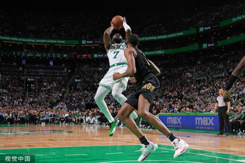 一场法国足 一场法国足