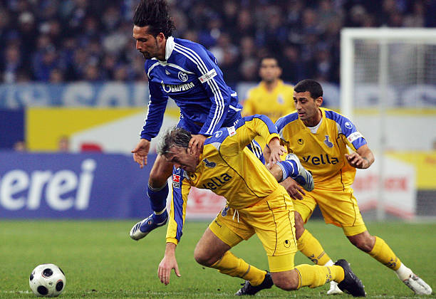 西班牙后卫 西班牙后卫